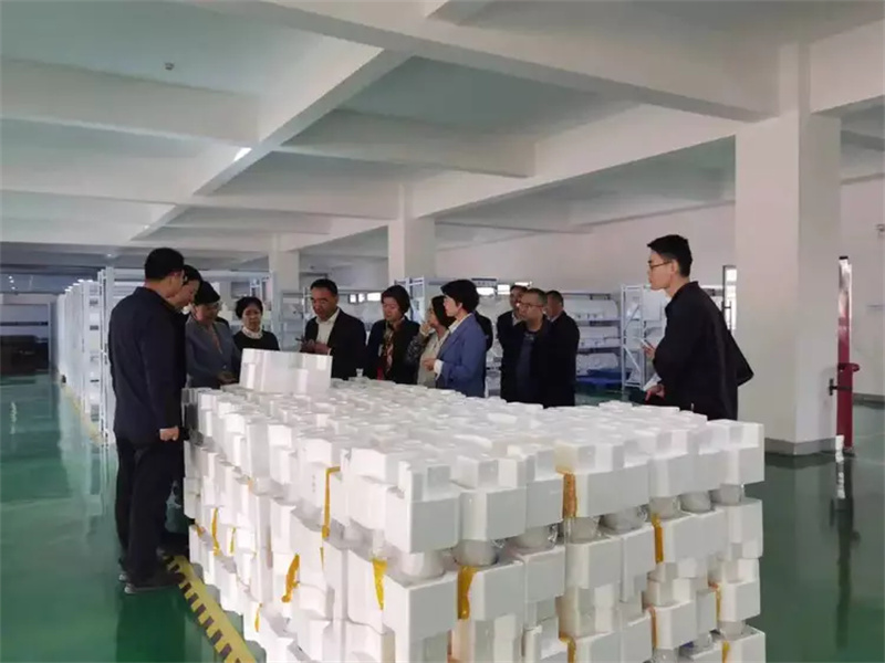 下載 (1).jpg